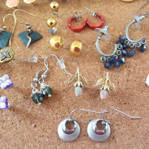 Lot of Small Earrings, 64 Pairs Dainty Earrings for Pierced Ears, Jewelry Lot - Picture 5 of 14